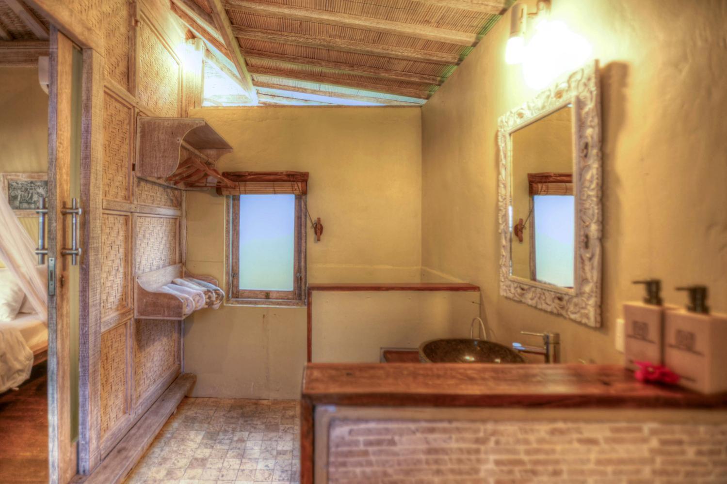 Les Ottalia Yoga & Diving, Villa Gili Meno
