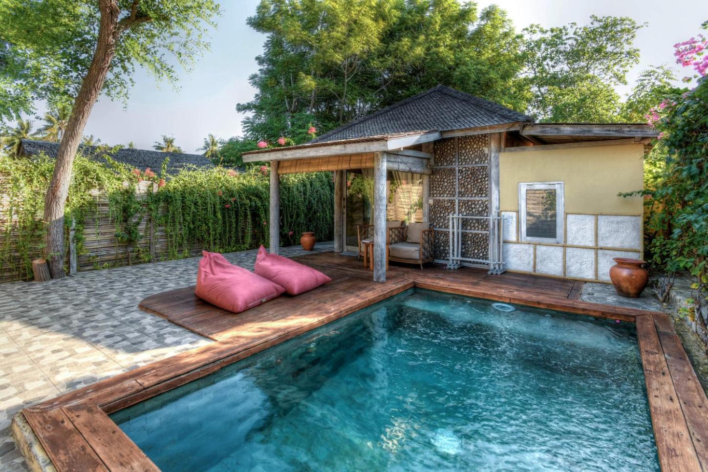 Les Ottalia Yoga & Diving,